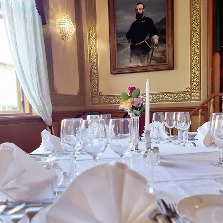 Karljohansvern, Sjomilitaere Samfund Hotel Horten
