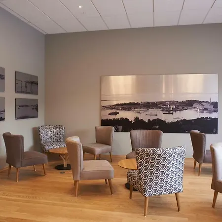 Hotel Karljohansvern, Sjomilitaere Samfund *